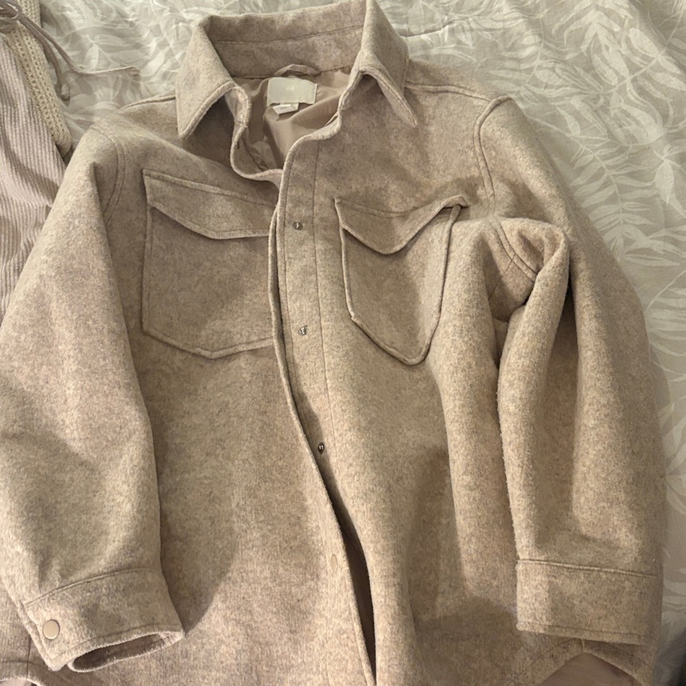 H&M Beige Shirt Jacket